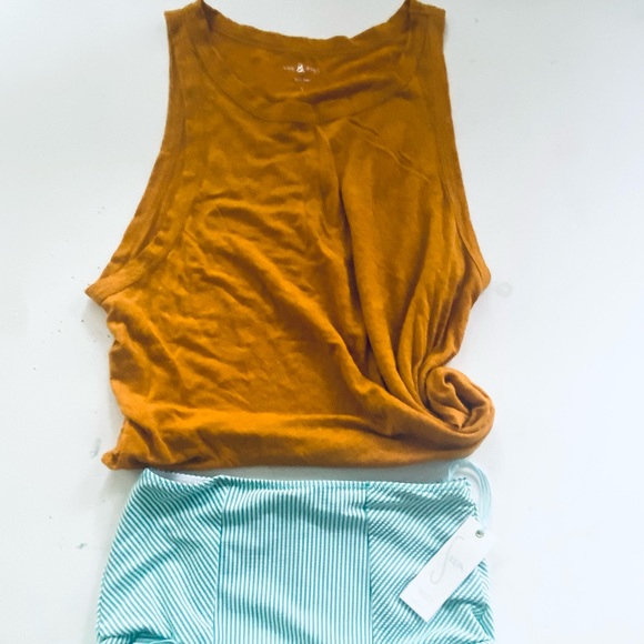 Lou & Grey 100% linen tank - Picture 2 of 6